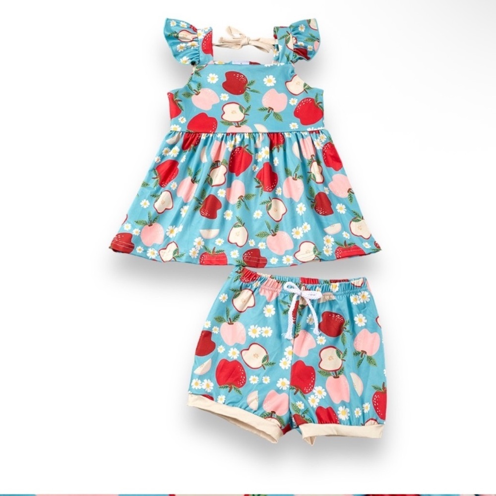 New Girls Boutique Apple Shorts Set